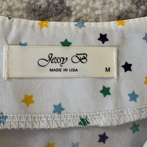 Star Patterned Button-Up Top- Jessy B - Picture 3 of 4